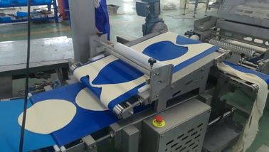 2 - 4 Reihen-industrielle Pizza-Hersteller-Ausrüstung mit kundengebundenem Durchmesser fournisseur